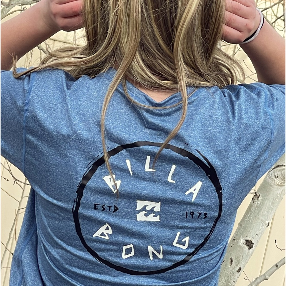 Billabong boys crew neck shirt